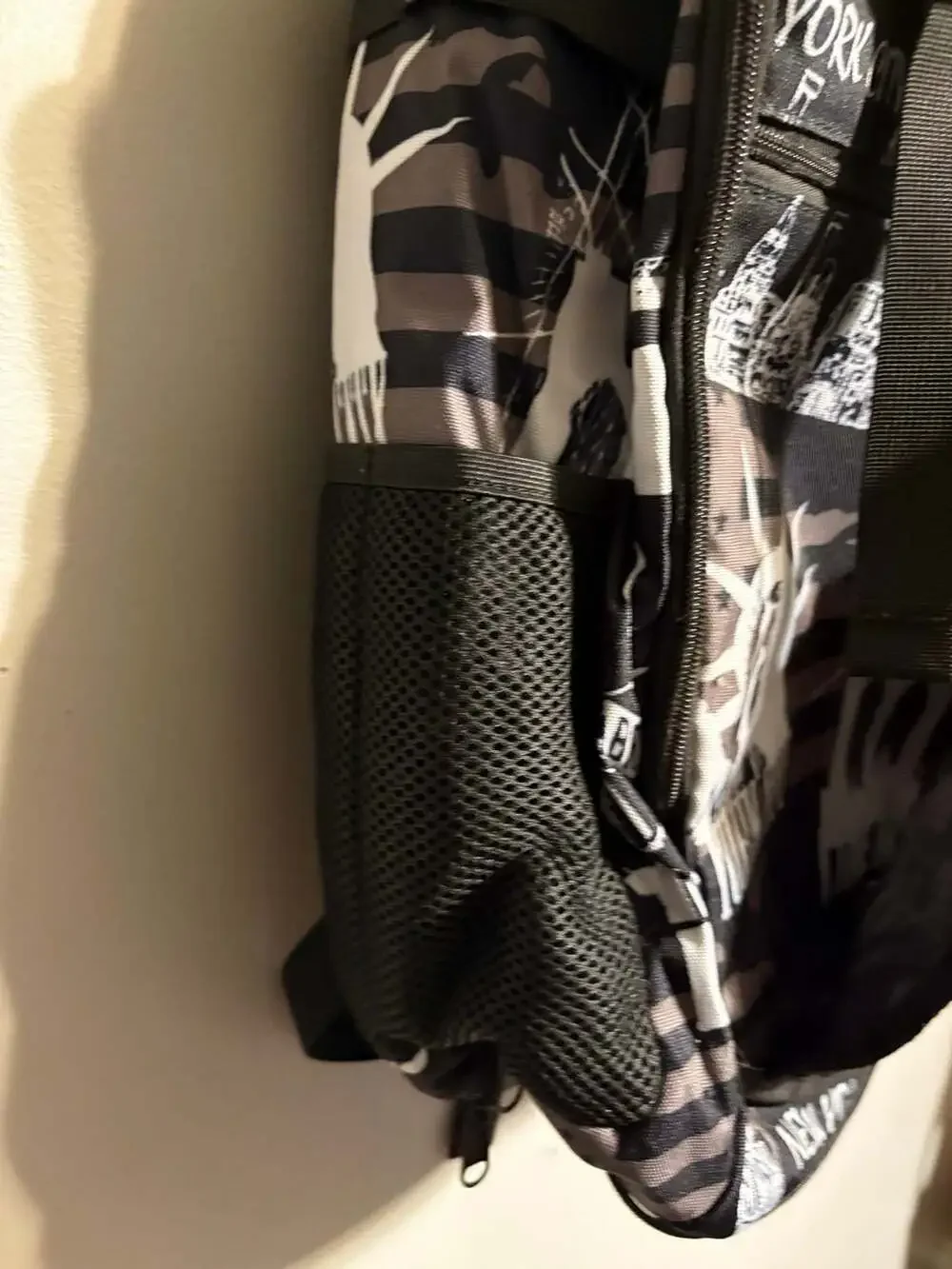 New York-themed Oppu backpack